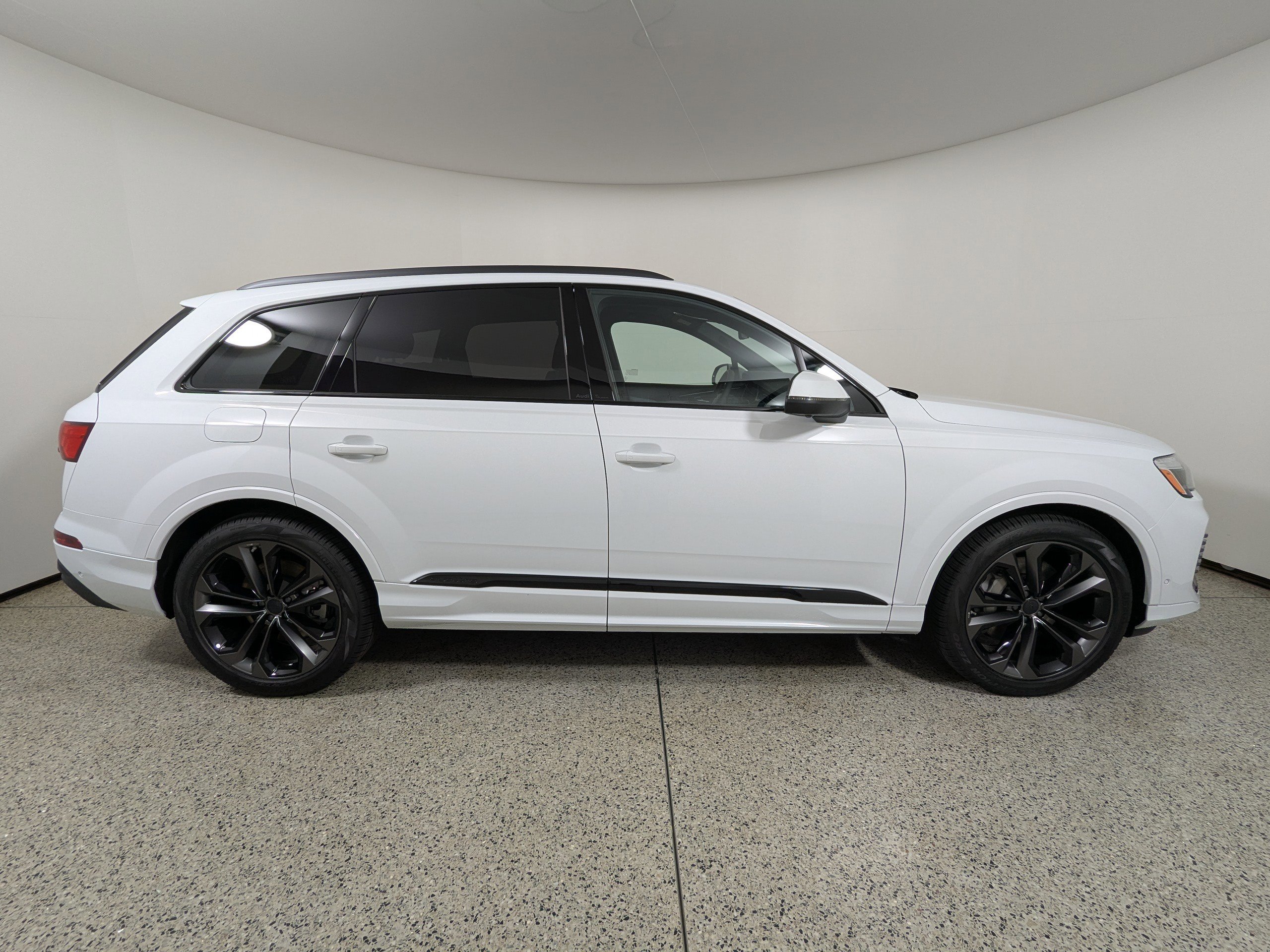 New 2026 Audi Q7 3.0T Prestige image 8