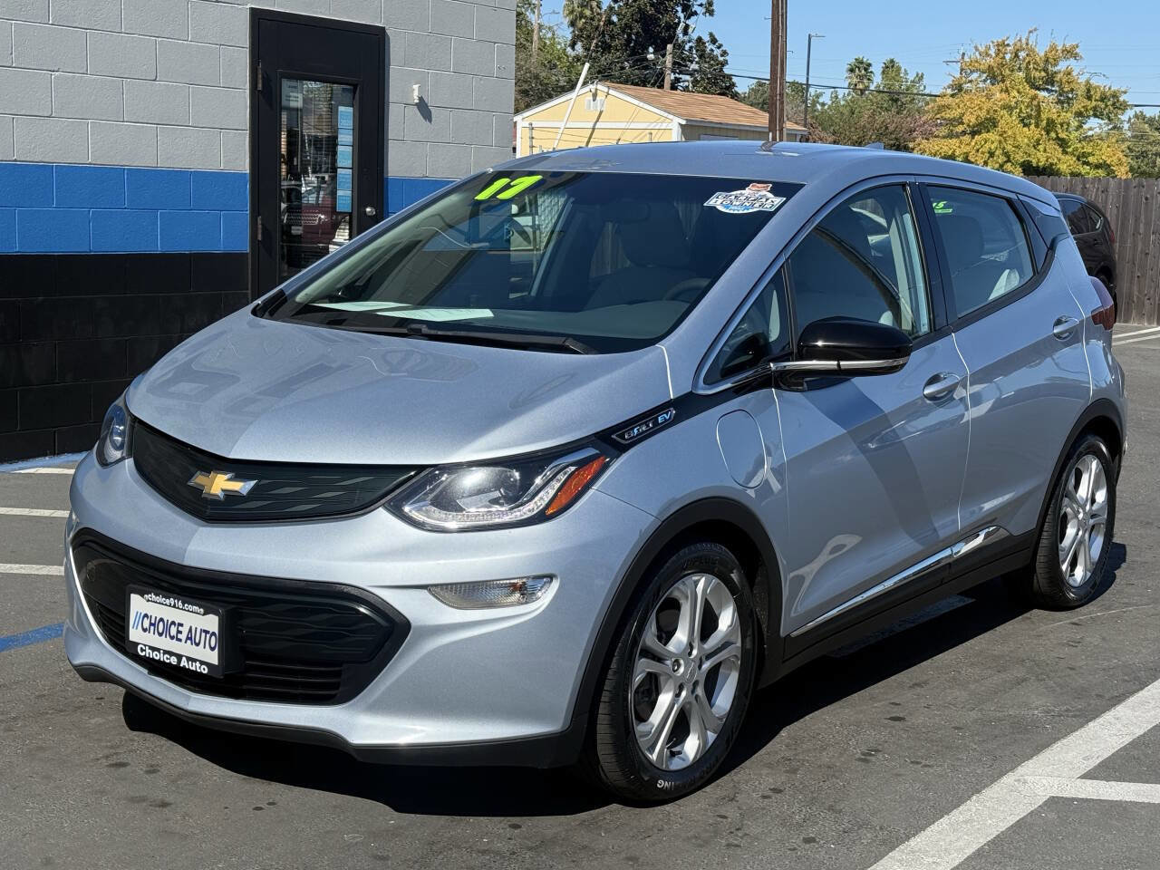 Used 2017 Chevrolet Bolt LT image 3