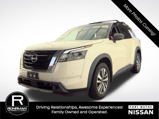 Used 2024 Nissan Pathfinder SL