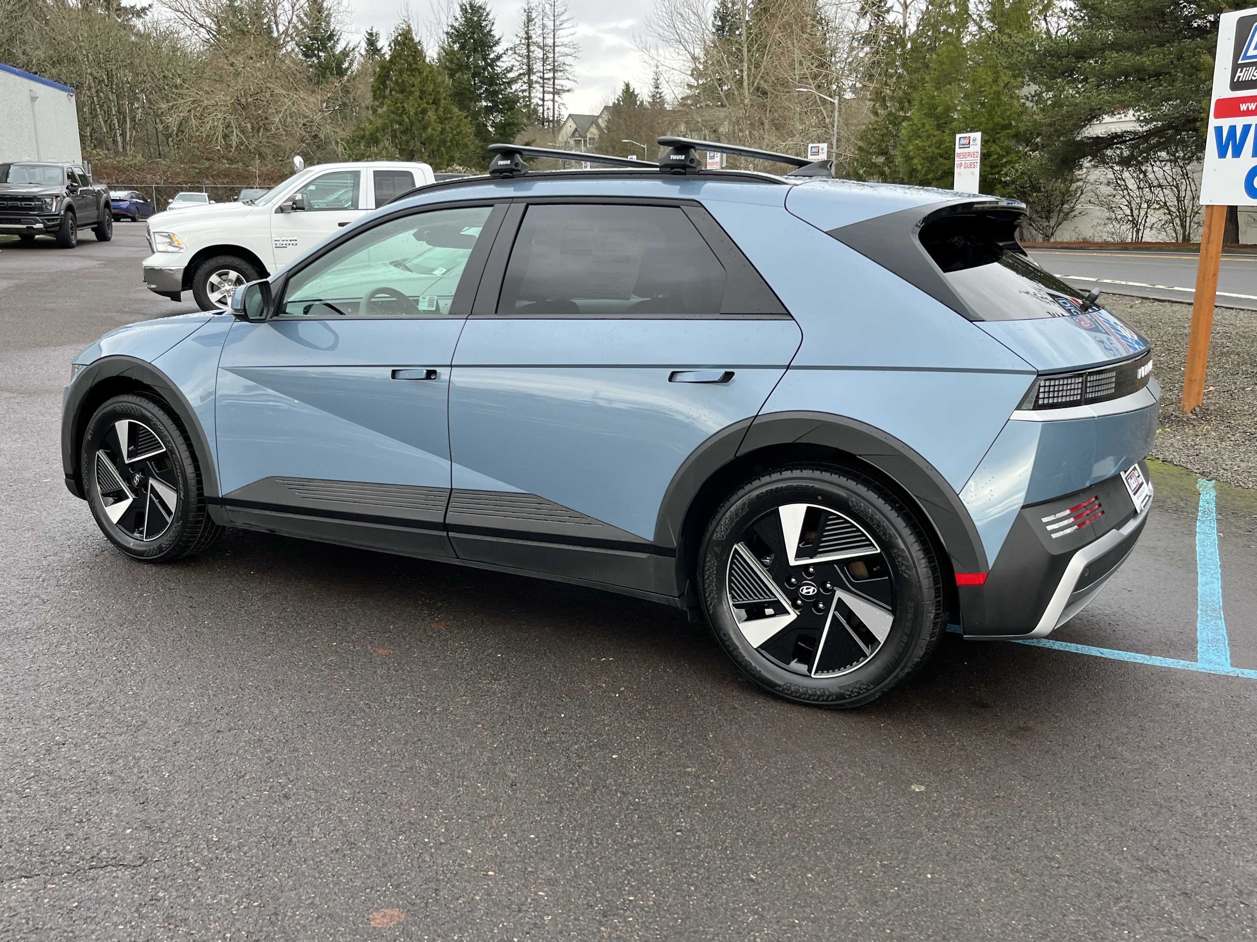 Used 2025 Hyundai Ioniq 5 SEL image 3