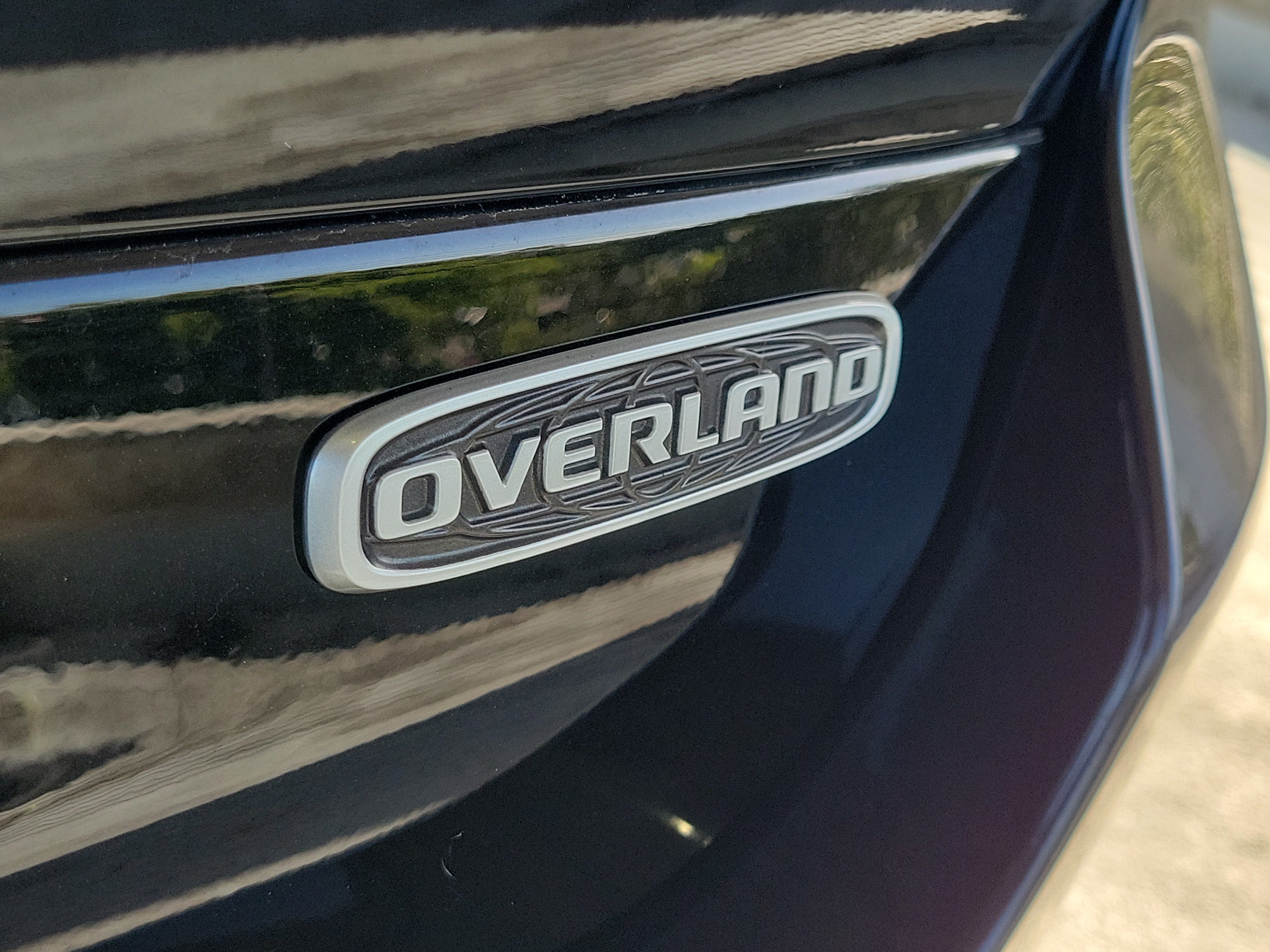 Certified 2024 Jeep Grand Cherokee L Overland w/ Trailer Tow Package AWD/4WD image 7