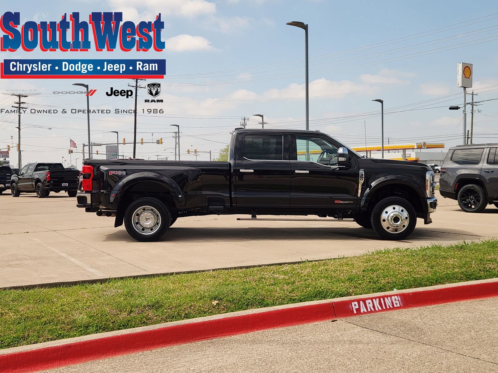 Used 2024 Ford F450 Lariat w/ Lariat Ultimate Package image 7