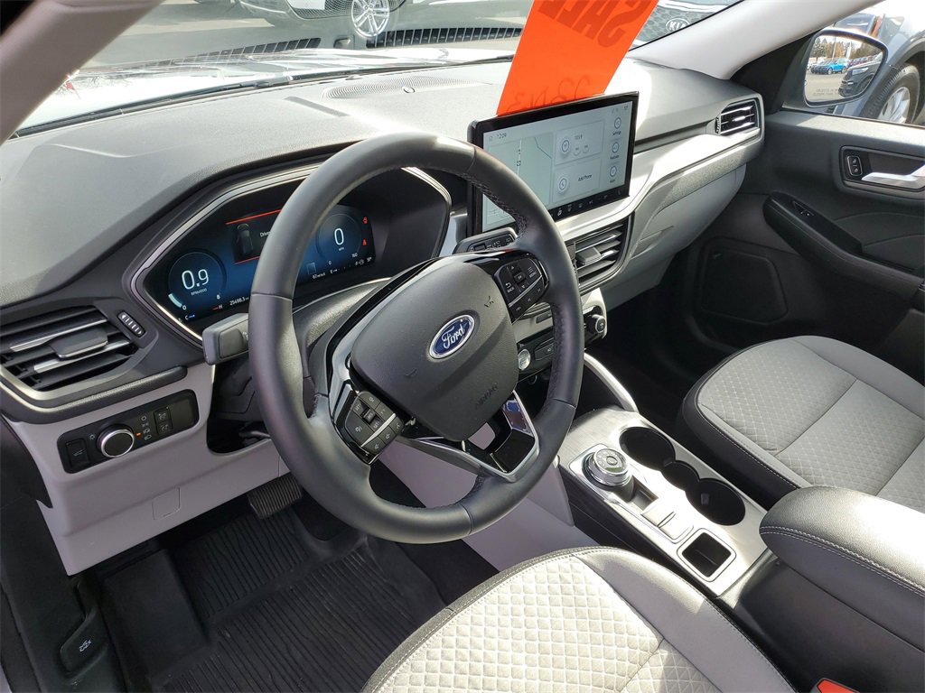 Used 2023 Ford Escape Active w/ Tech Pack #2 image 9