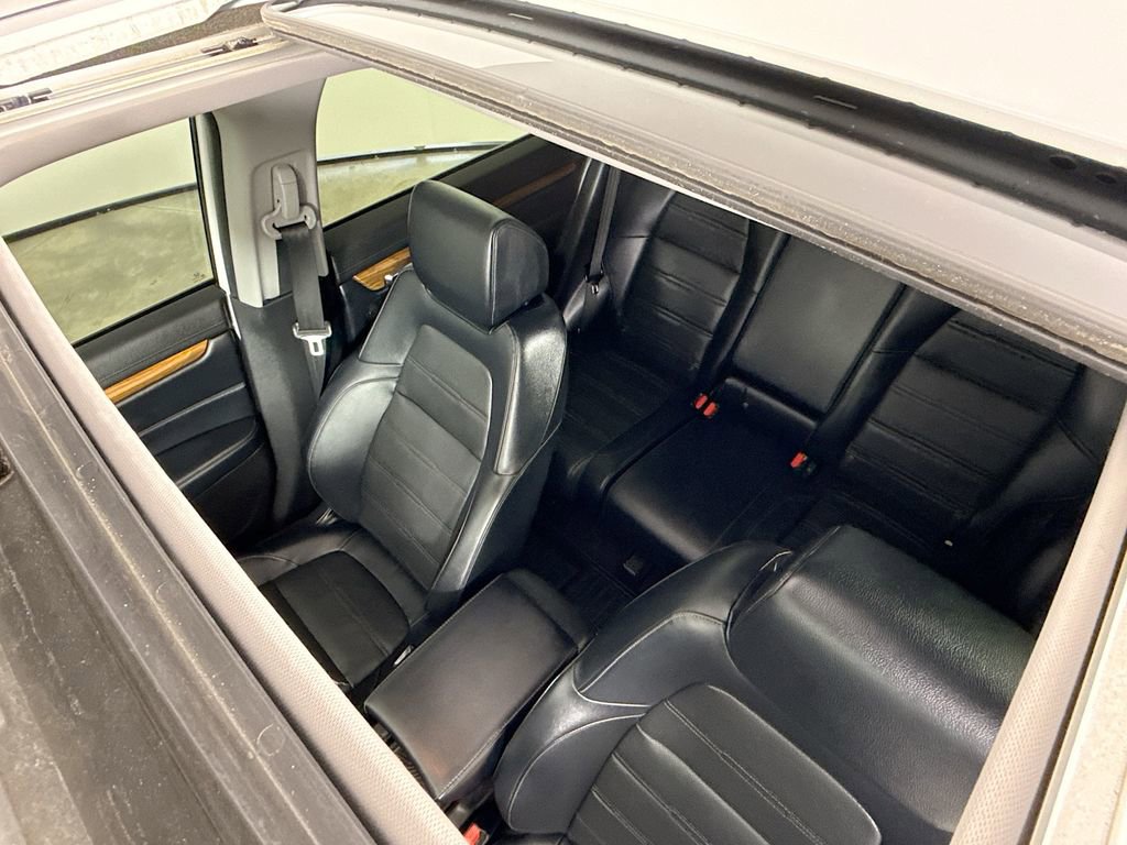 Used 2019 Honda CR-V Touring image 25