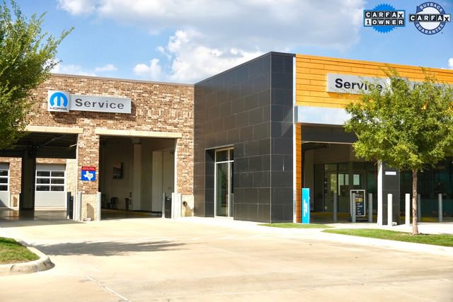 Certified 2025 Jeep Grand Cherokee Laredo X image 37