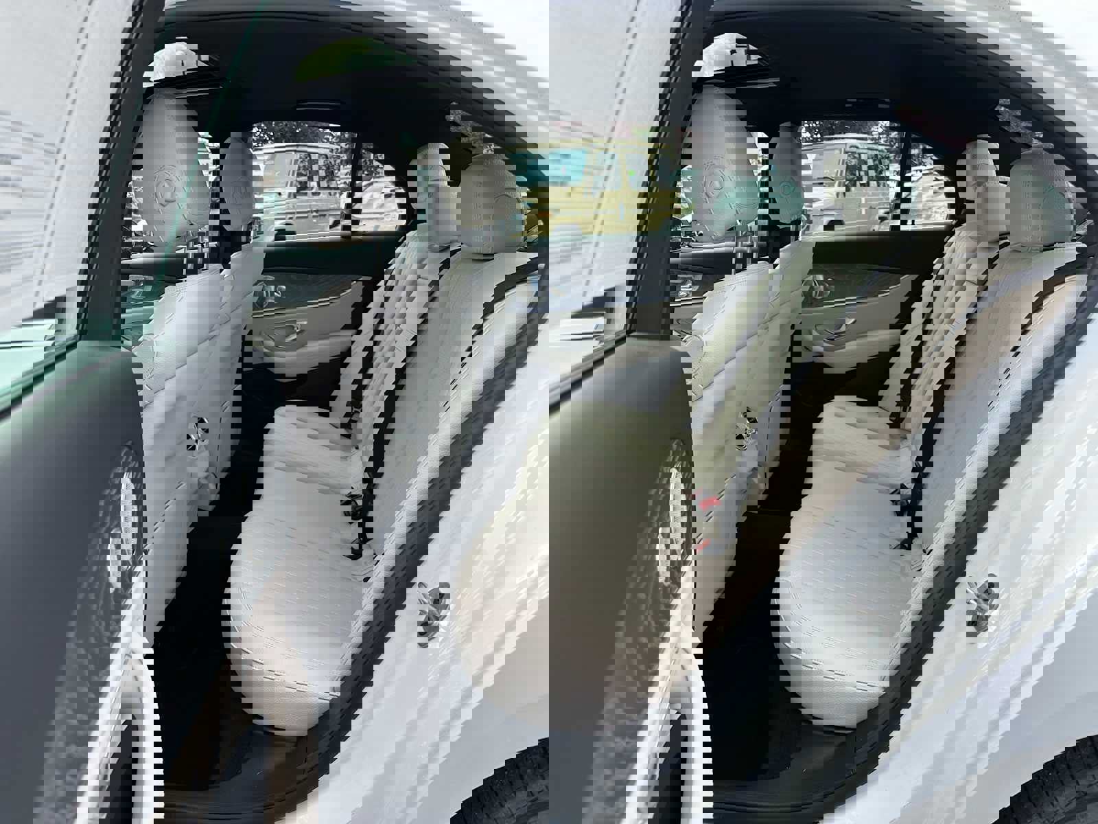 Used 2023 Mercedes-Benz E 350 4MATIC Sedan image 16