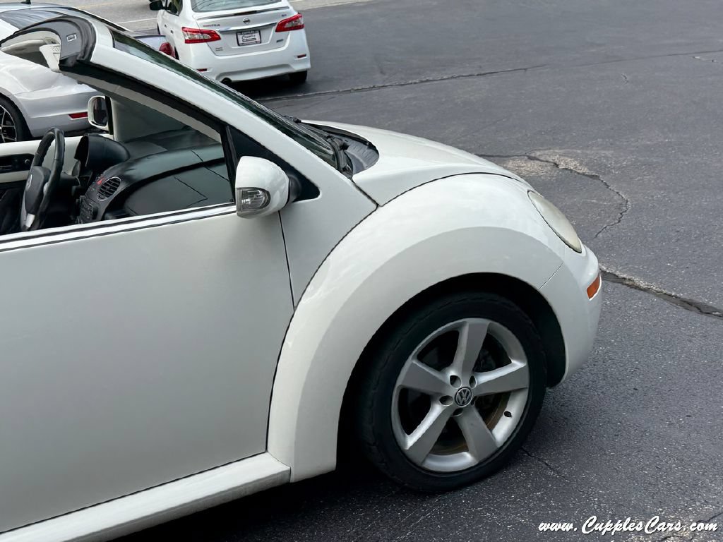 Used 2007 Volkswagen Beetle Triple White Edition FWD image 35