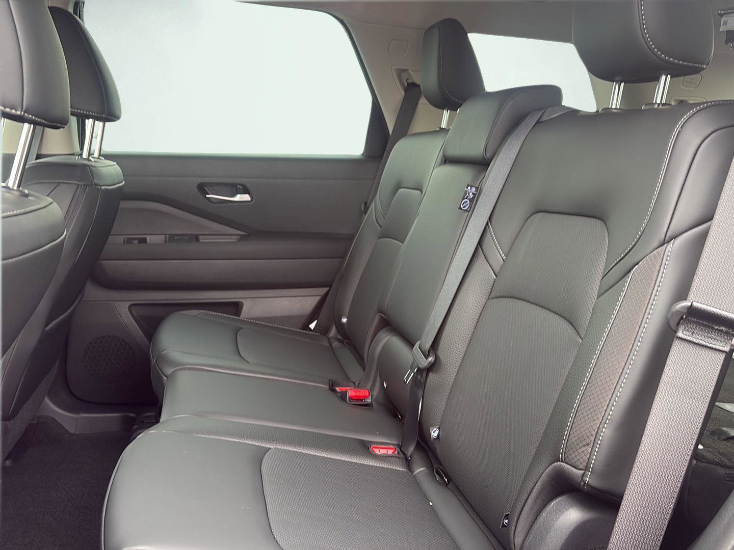 New 2026 Nissan Pathfinder SL AWD/4WD image 22