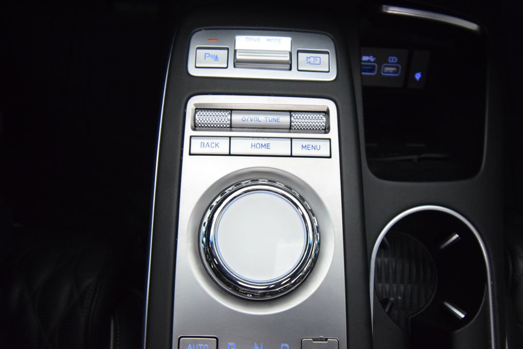 Used 2023 Genesis GV70 3.5T Sport w/ Sport Prestige Package AWD/4WD image 33