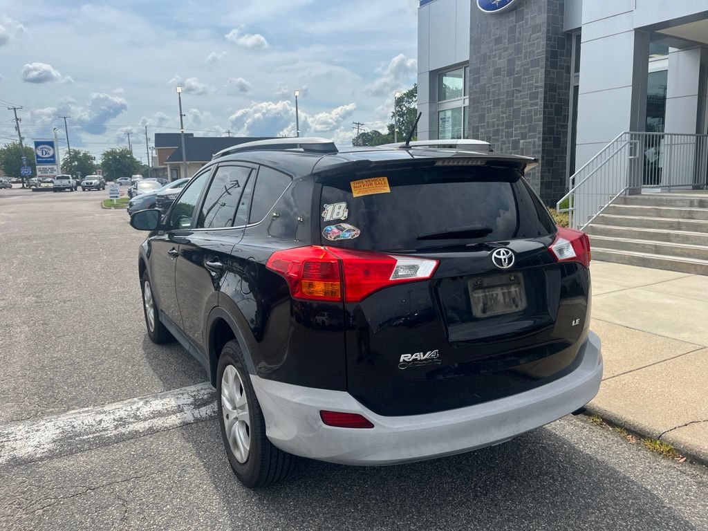 Used 2015 Toyota RAV4 LE FWD image 6