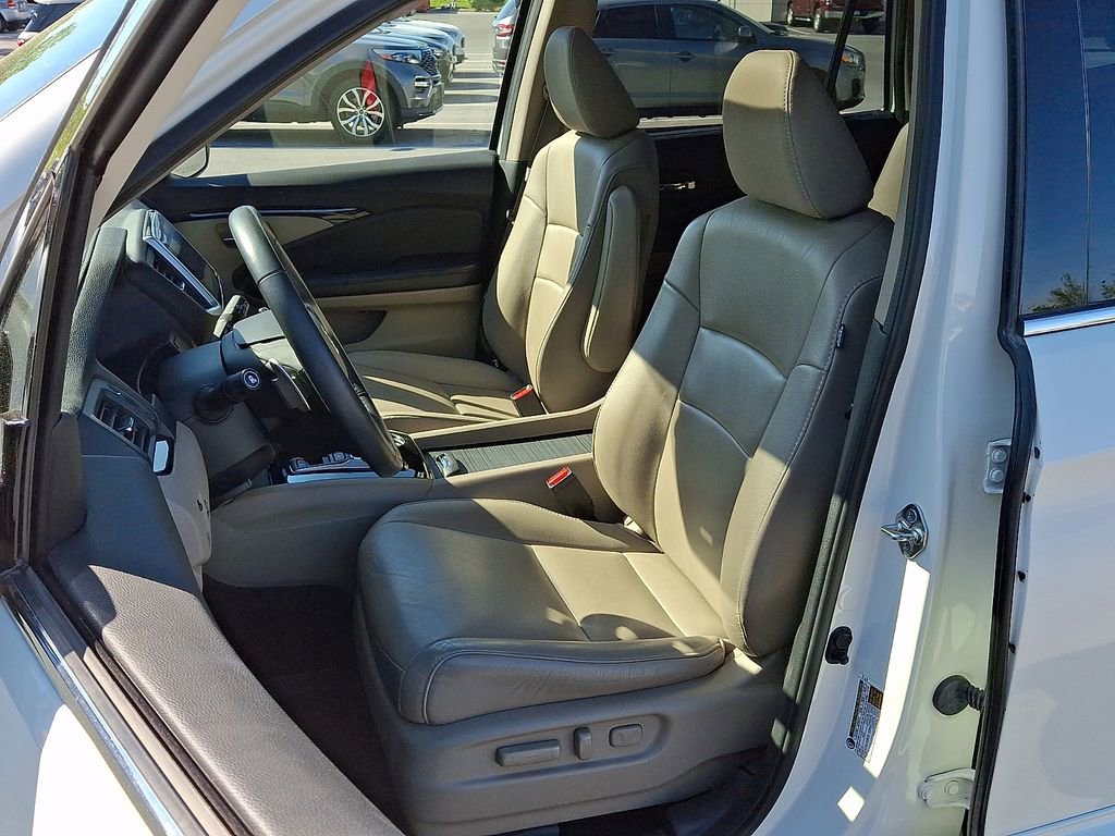 Used 2017 Honda Pilot Touring image 18
