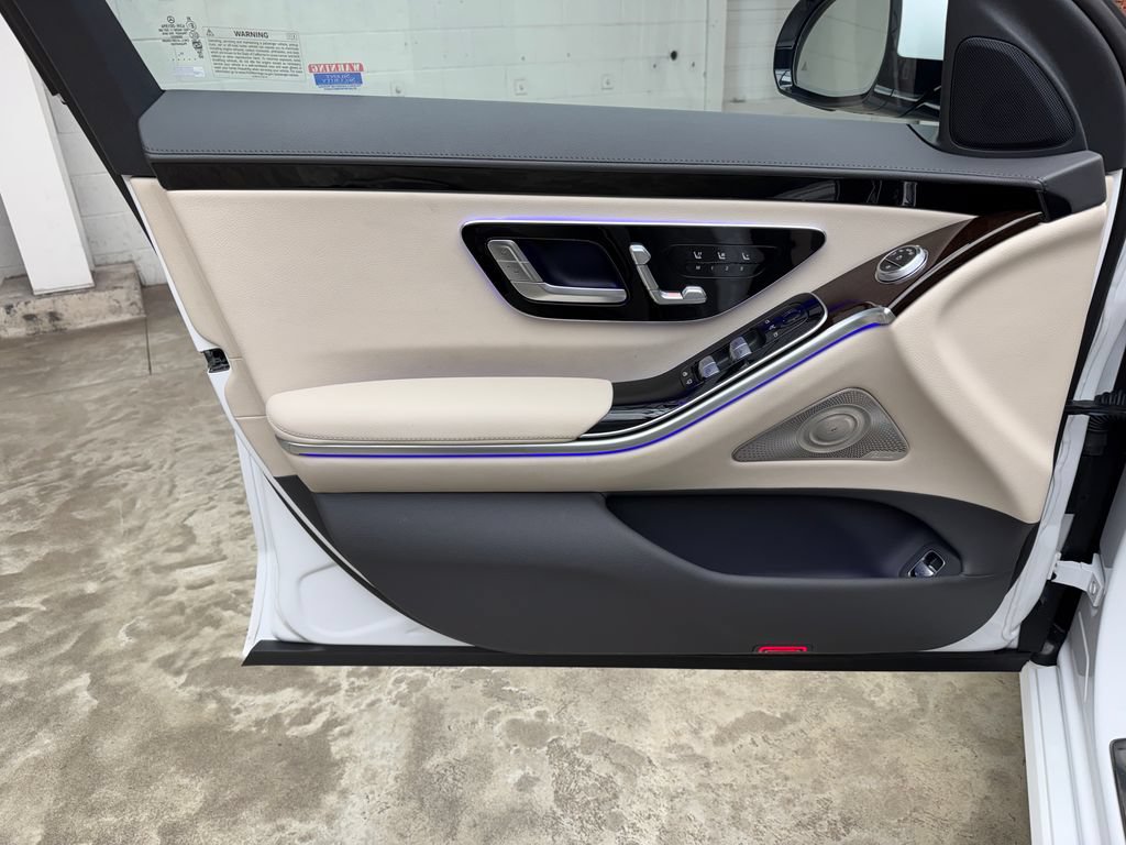 Used 2024 Mercedes-Benz S 500 4MATIC image 9
