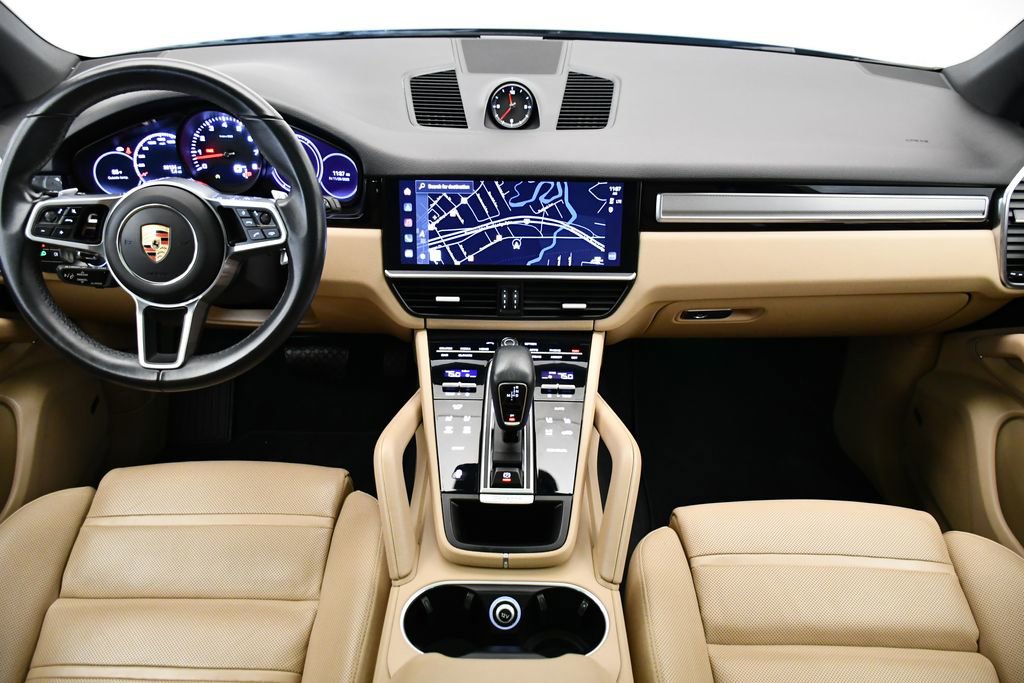 Used 2022 Porsche Cayenne Platinum Edition image 23