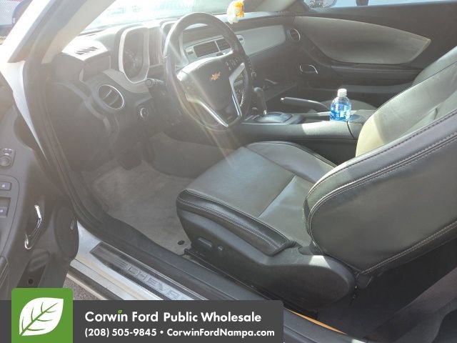 Used 2015 Chevrolet Camaro SS w/ RS Package RWD image 11