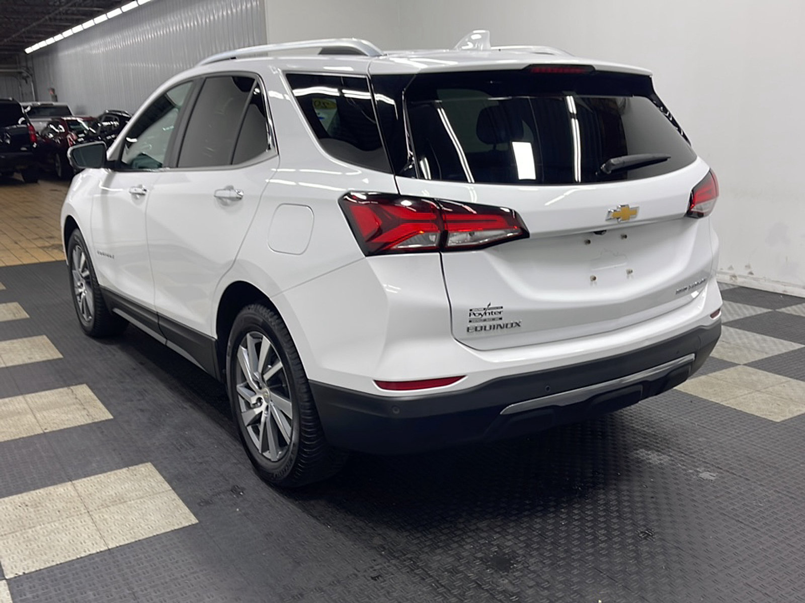 Used 2022 Chevrolet Equinox Premier AWD/4WD image 15