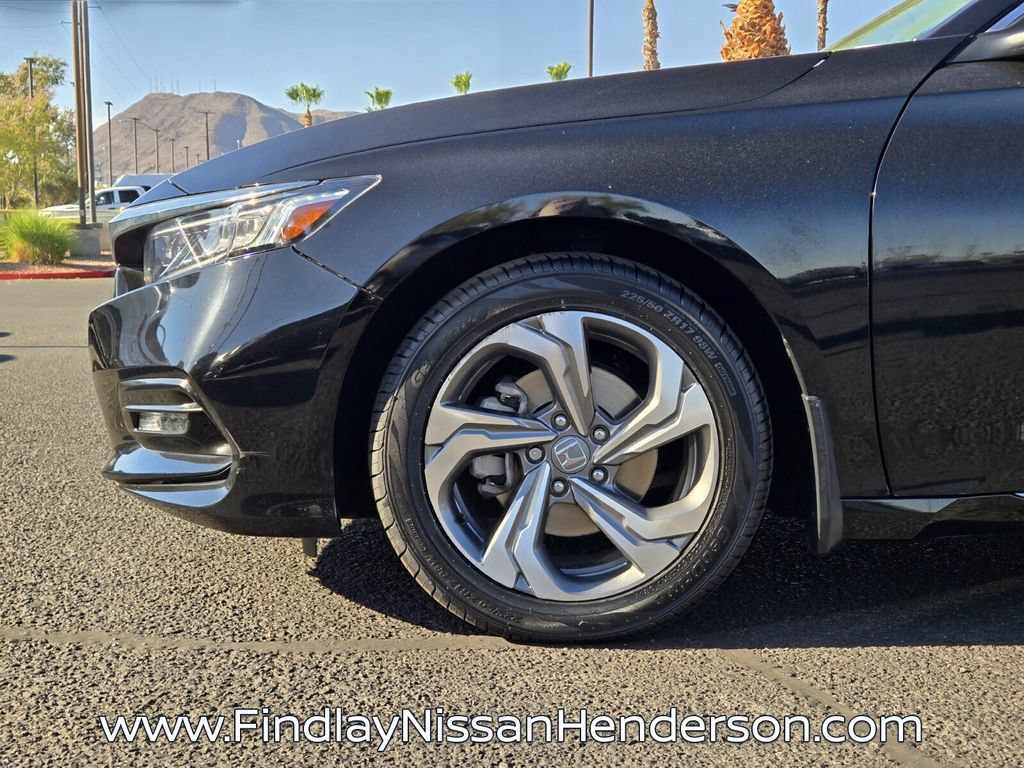 Used 2018 Honda Accord EX image 9