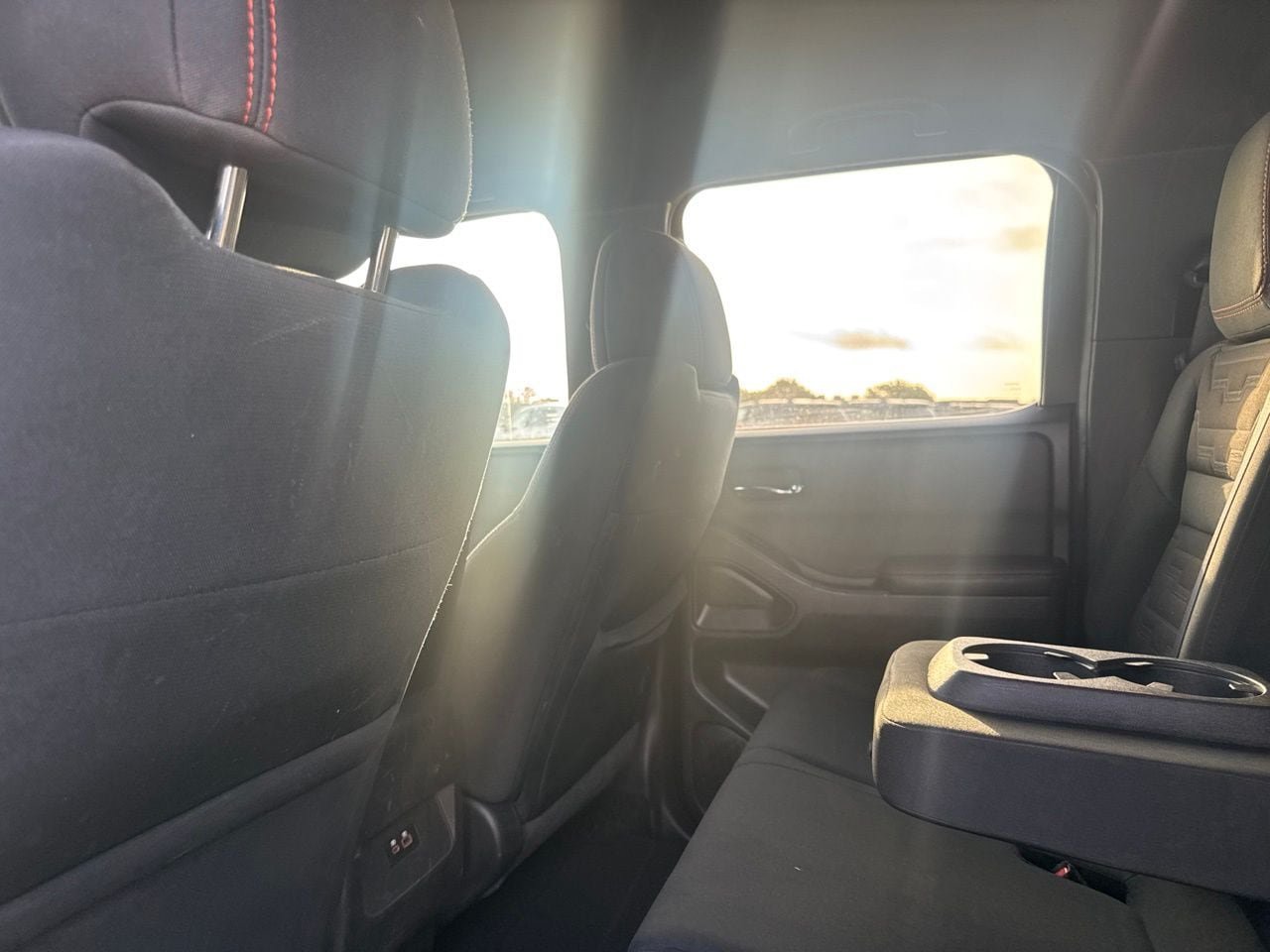 Used 2022 Nissan Frontier Pro-X RWD image 30