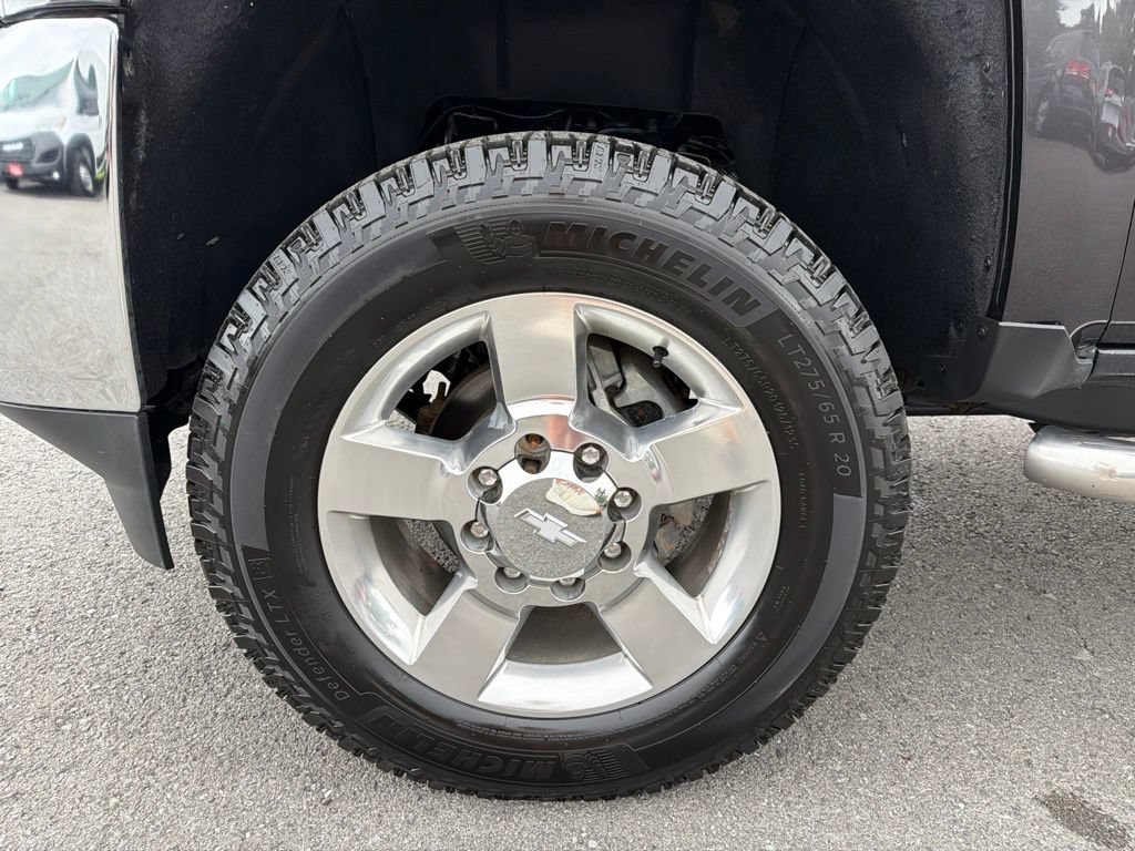 Used 2016 Chevrolet Silverado 2500 LT w/ Z71 Package, Off-Road AWD/4WD image 11