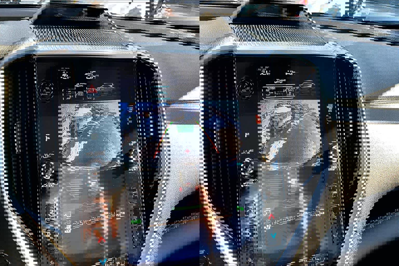 Used 2023 Subaru Ascent Touring image 28