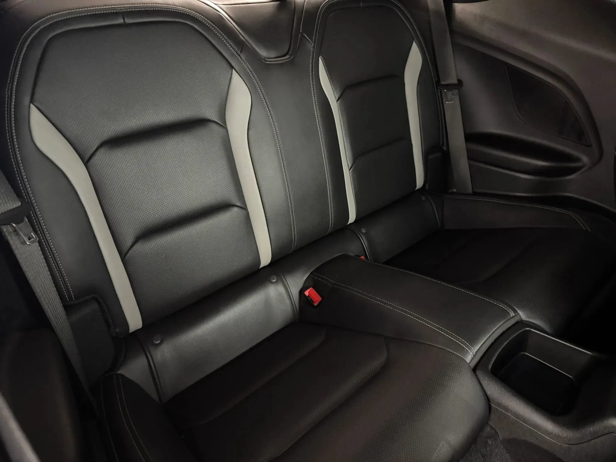 Used 2022 Chevrolet Camaro SS RWD image 32