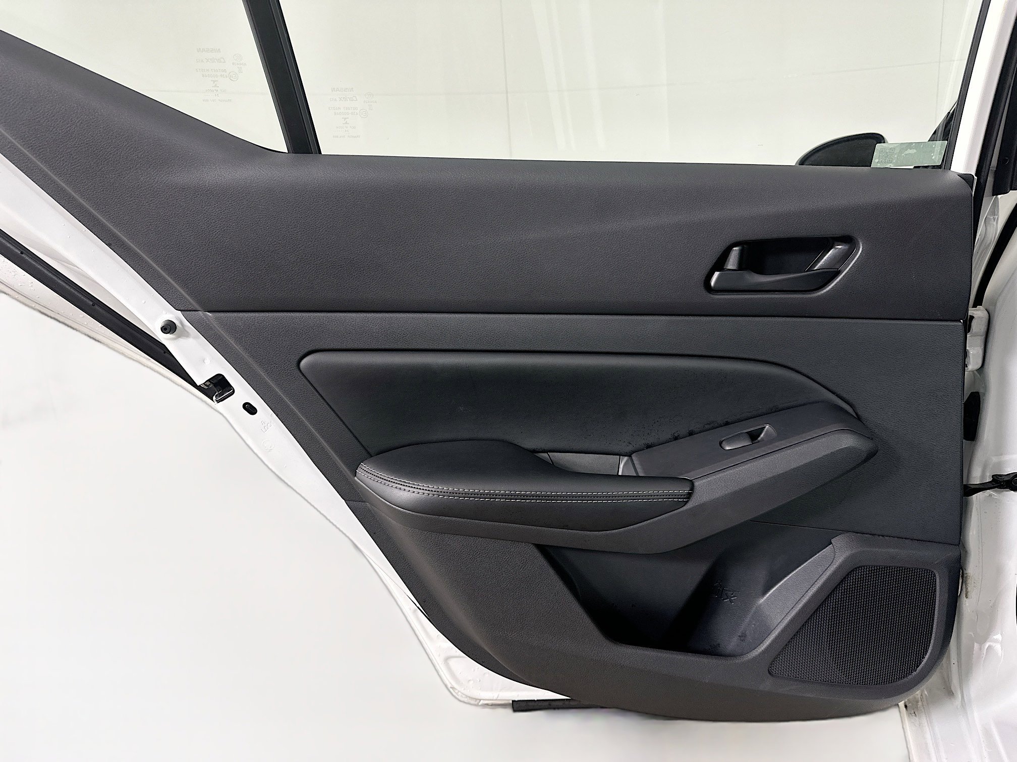 Used 2025 Nissan Altima 2.5 SV image 25