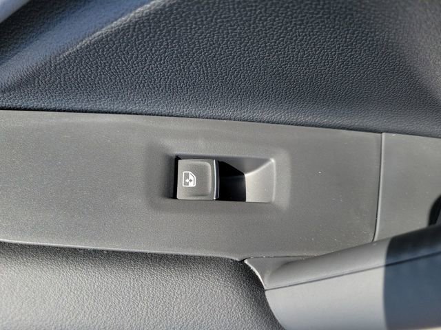 Certified 2025 Volkswagen Tiguan SE FWD image 15