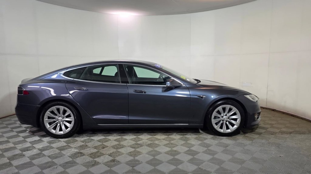 Used 2020 Tesla Model S AWD image 8