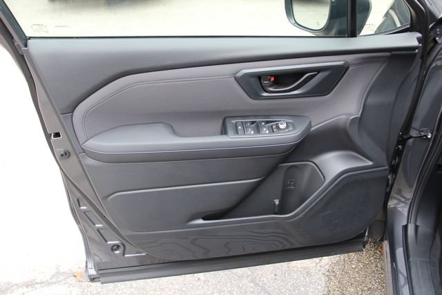 Used 2025 Subaru Forester Premium AWD/4WD image 16