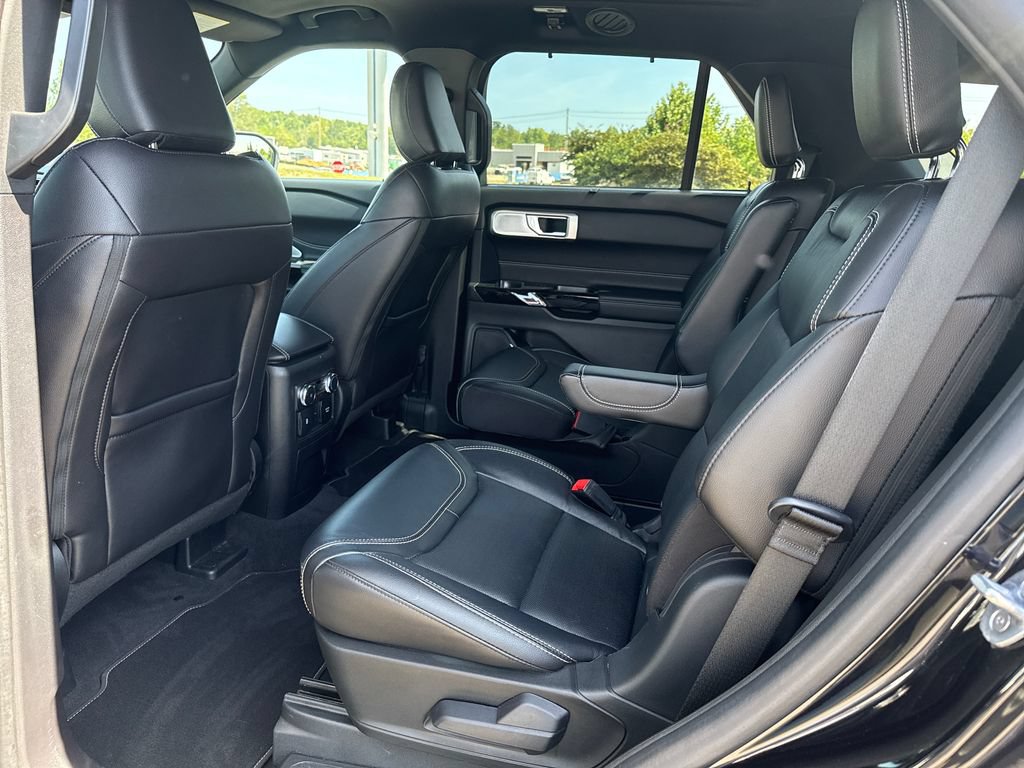 Used 2022 Ford Explorer ST w/ Equipment Group 401A AWD/4WD image 43