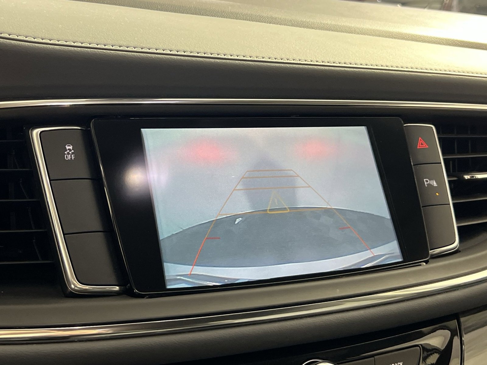 Used 2019 Buick Enclave Preferred image 19