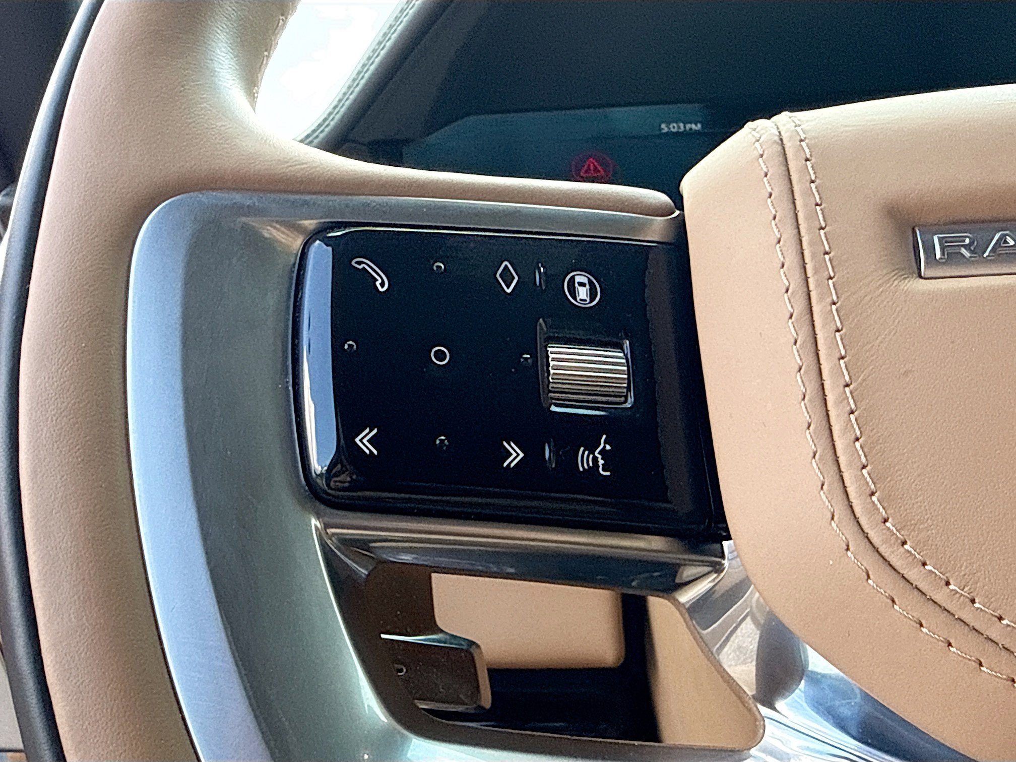 Used 2025 Land Rover Range Rover Long Wheelbase Autobiography image 37