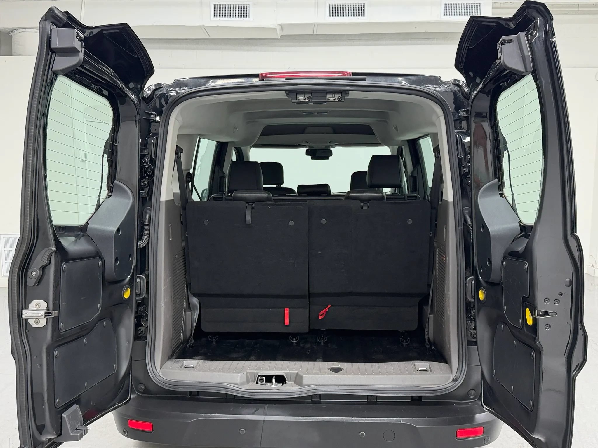 Used 2020 Ford Transit Connect XL FWD image 89
