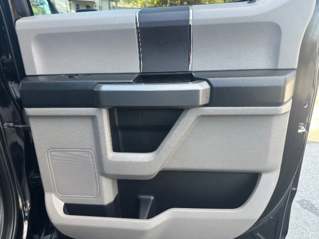 Used 2017 Ford F150 XLT image 30