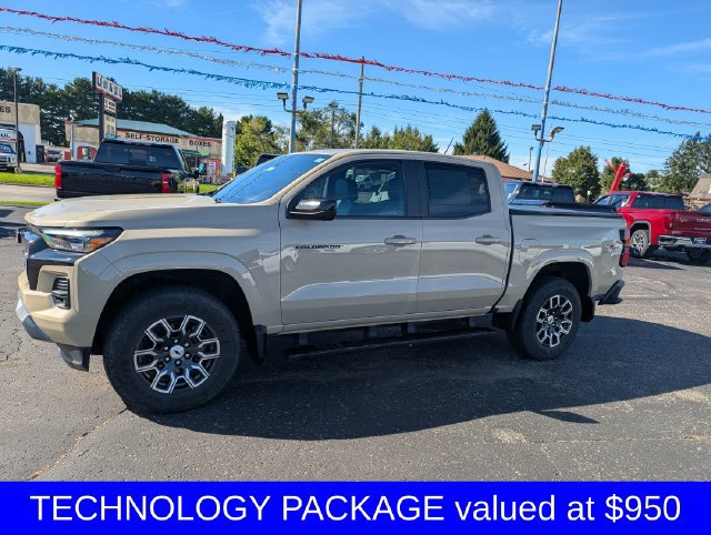 Used 2024 Chevrolet Colorado Z71 w/ Z71 Convenience Package 2 AWD/4WD image 5