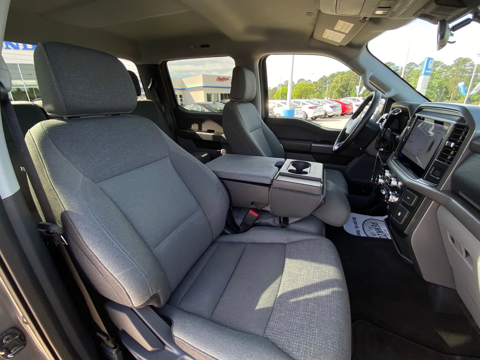 Used 2025 Ford F150 XLT w/ Equipment Group 301A Standard image 15