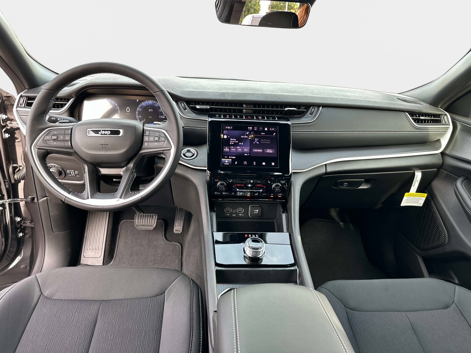 New 2025 Jeep Grand Cherokee Laredo X w/ Luxury Tech Group I AWD/4WD image 18