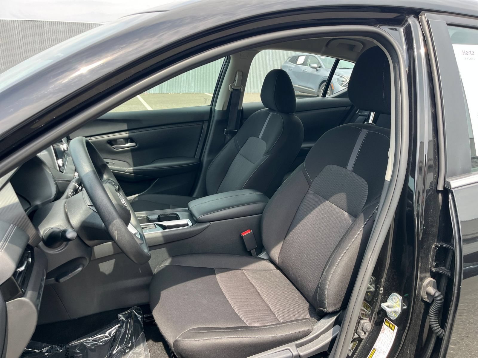 Used 2025 Nissan Sentra SV FWD image 35