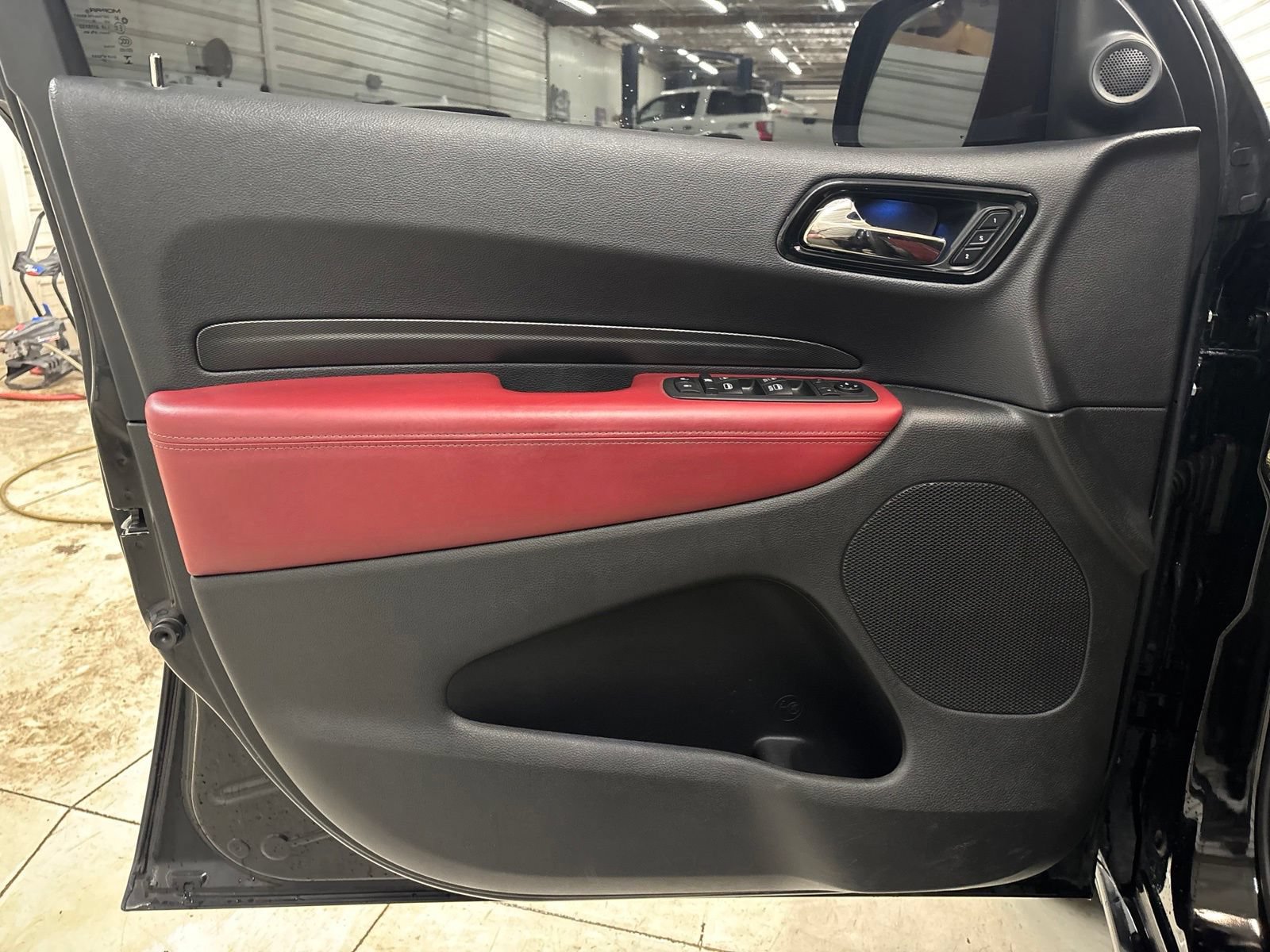 Used 2021 Dodge Durango R/T w/ Blacktop Package AWD/4WD image 9