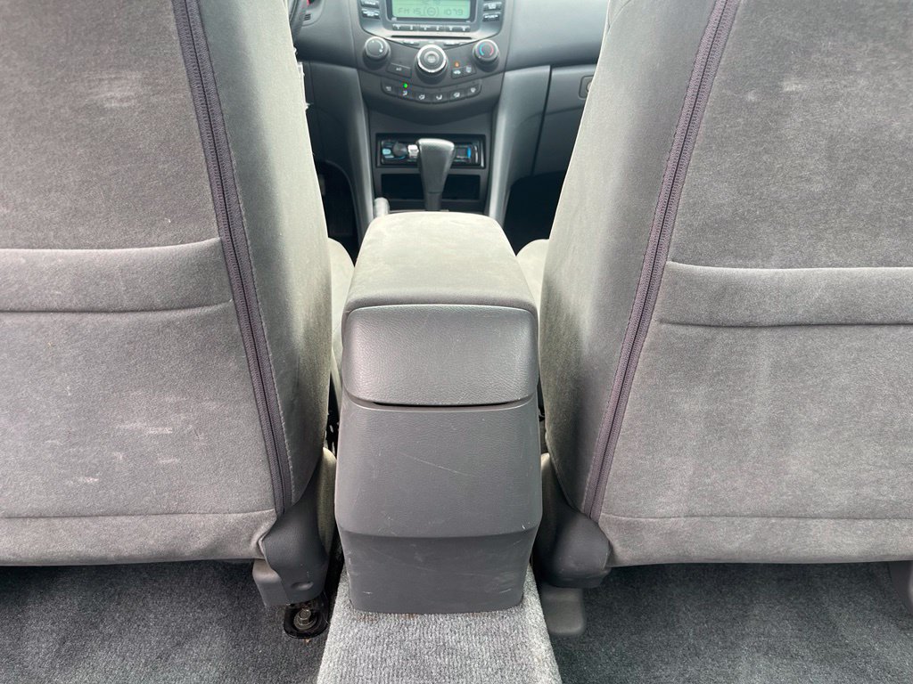 Used 2003 Honda Accord LX image 27