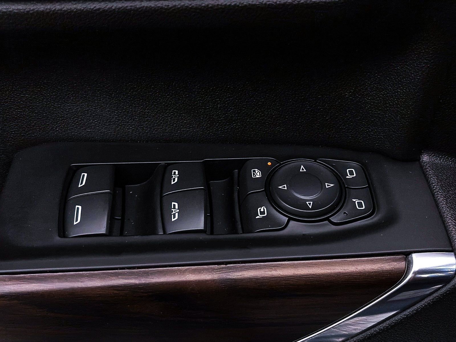 Used 2021 GMC Sierra 1500 SLT w/ SLT Premium Plus Package image 18