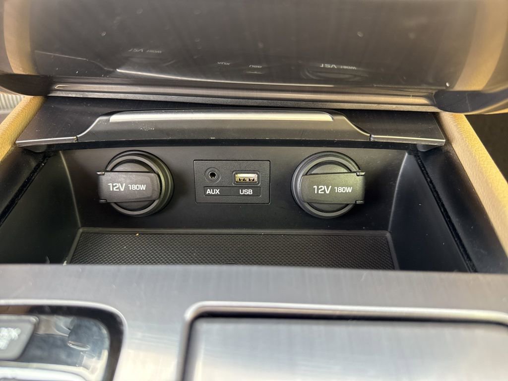 Used 2017 Genesis G80 3.8 image 26