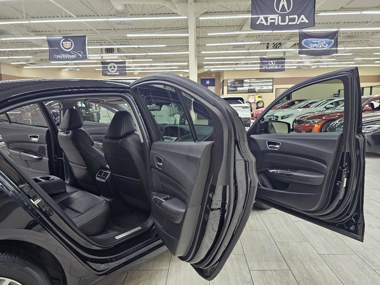 Used 2018 Acura TLX w/ Technology Package FWD image 14