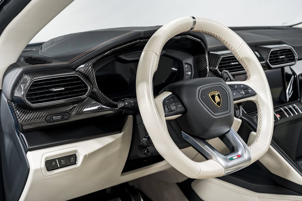 Used 2024 Lamborghini Urus S AWD/4WD image 14