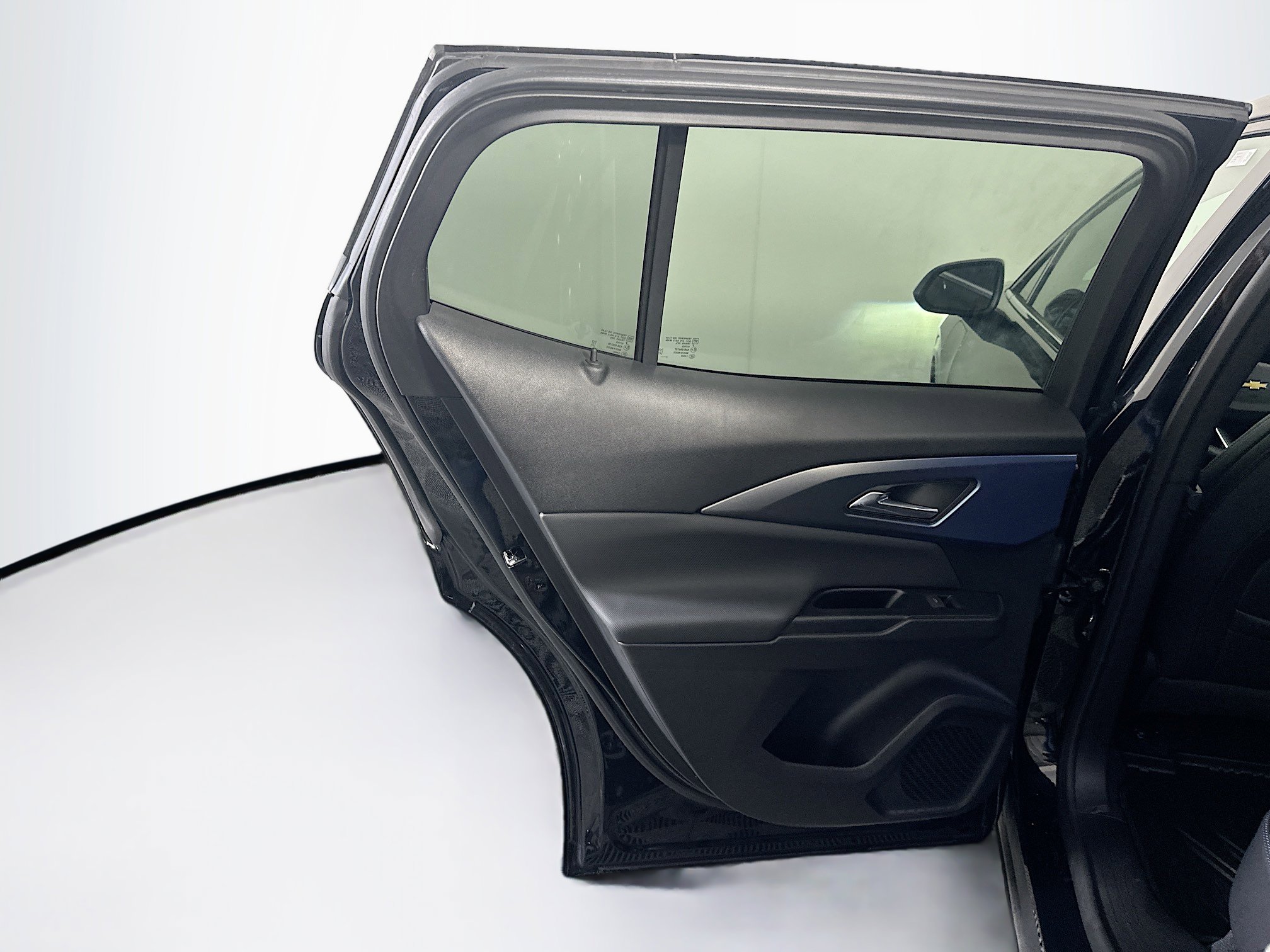 Used 2024 Chevrolet Equinox EV LT FWD image 27