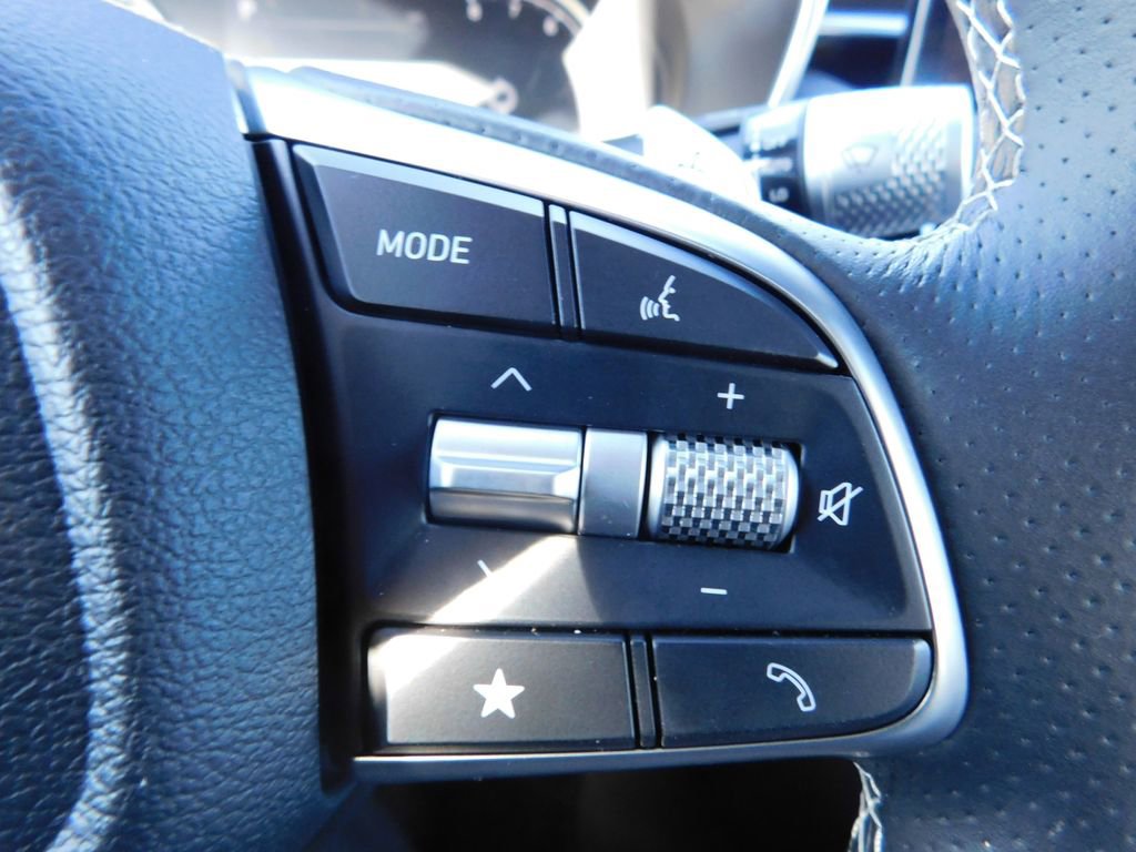 Used 2025 Genesis G70 3.3T Advanced image 20