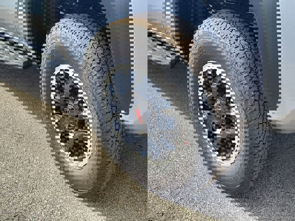 New 2025 Toyota Tacoma TRD Off-Road w/ TRD Off Road Premium Package image 5