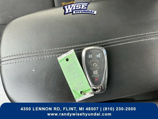 Used 2017 Chevrolet Malibu LT FWD image 28