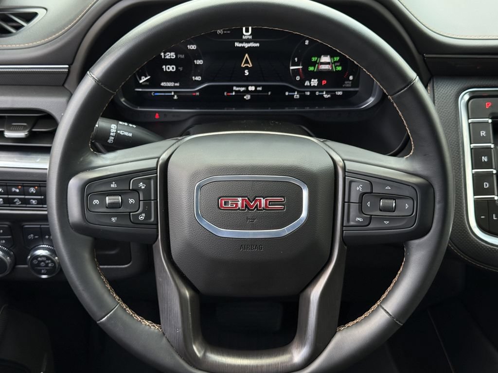 Used 2023 GMC Yukon XL AT4 w/ AT4 Premium Package AWD/4WD image 14