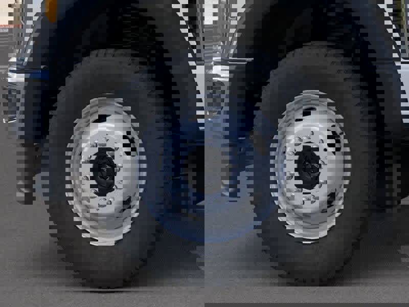 New 2026 Ford F550 4x4 Supercab Super Duty image 19