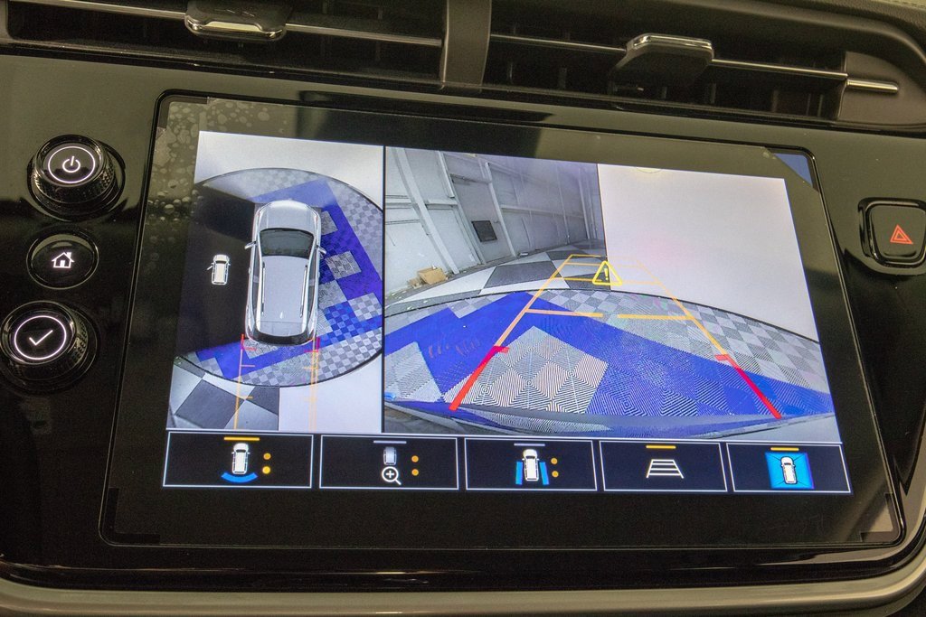 Used 2022 Chevrolet Bolt EUV Premier image 23